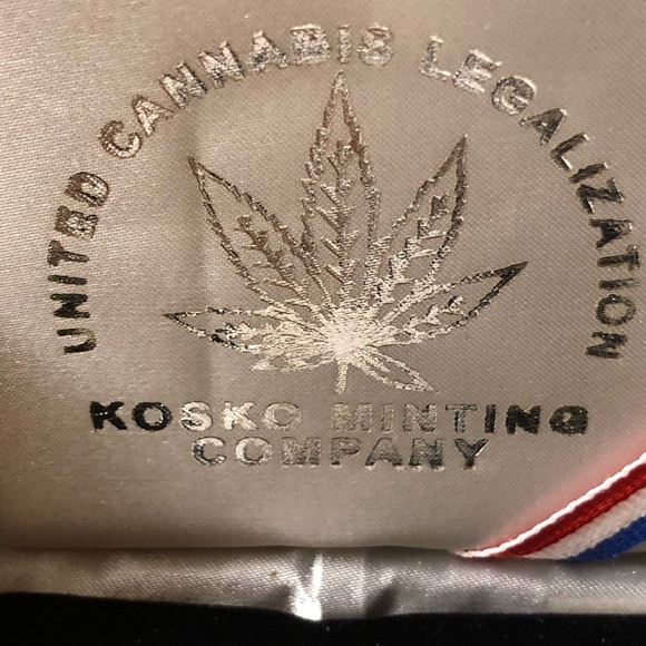 Collectible Coin 1oz. Fine Silver - Picture 4 of 7